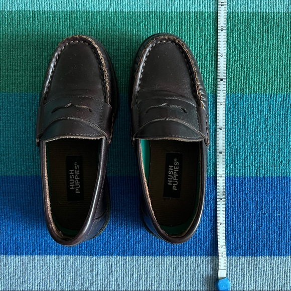 Kids Hush Puppies Lincoln Penny Loafers in Classic Brown • Unisex • Size 11.5 - Picture 5 of 6